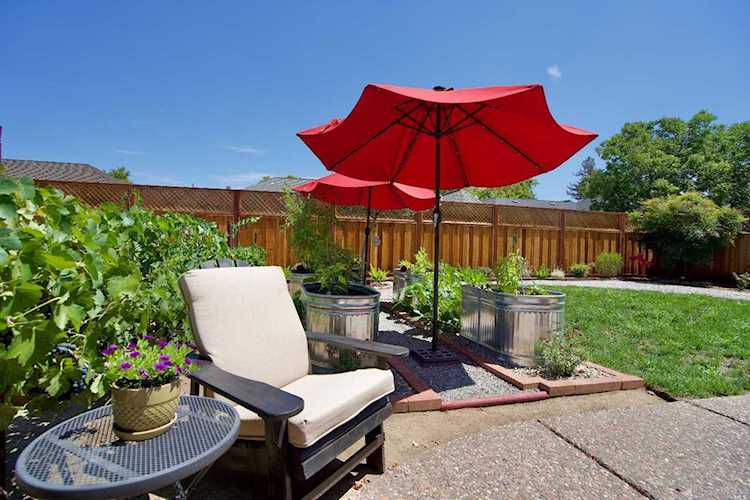 1570 Centennial Circle Calistoga, CA 94515