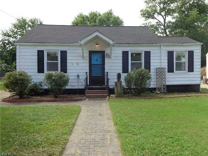 727 Grove St Hampton, VA 23664