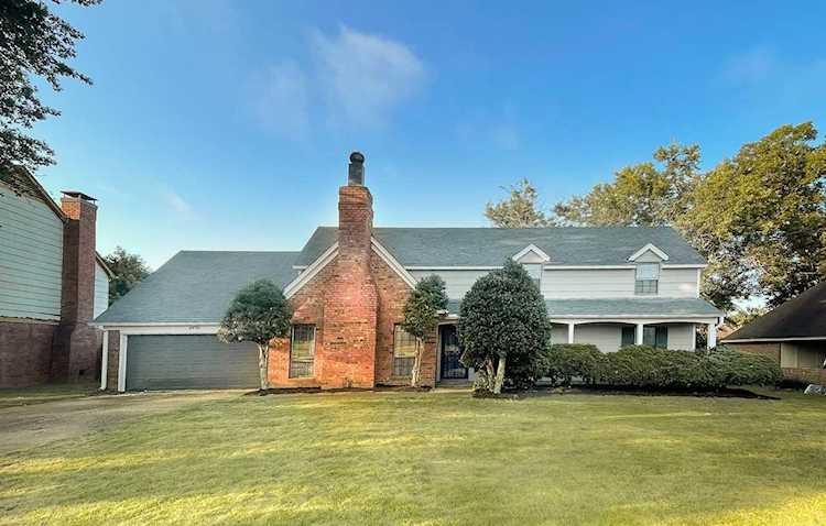 4979 Craigmont Dr Memphis, TN 38128