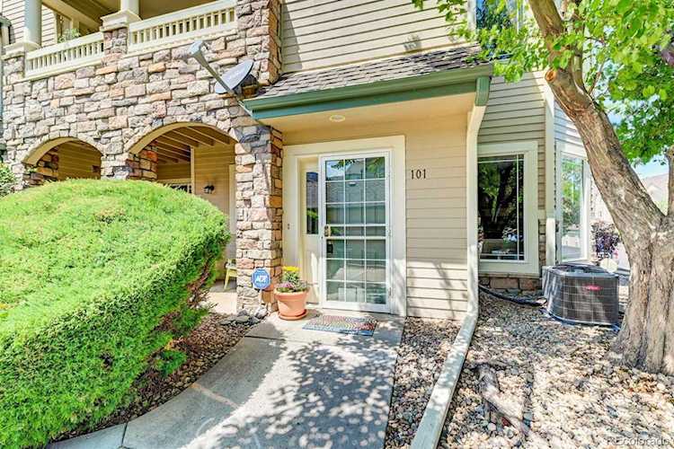8329 S Independence Circle #101 Littleton, CO 80128