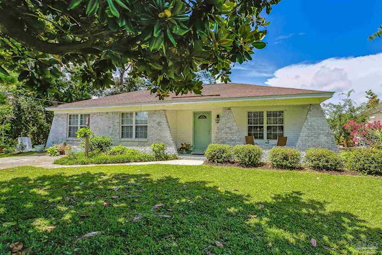3228 Laurel Dr Gulf Breeze, FL 32563