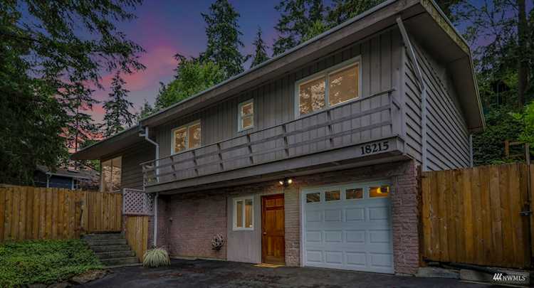18215 Dayton Ave N Shoreline, WA 98133