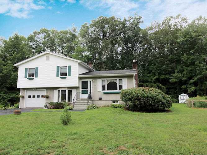 65 Greenbriar Dr Essex, VT 05452