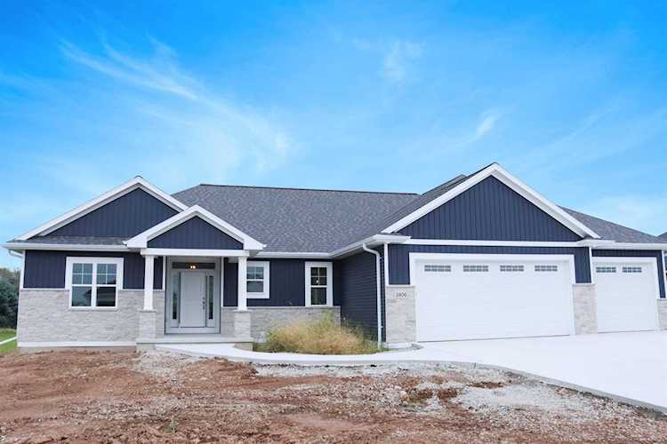 2406 Riddle Ct De Pere, WI 54115
