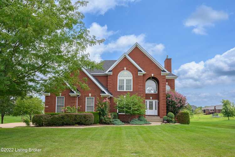 370 Nevin Ln Fisherville, KY 40023