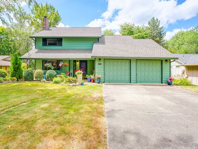 9645 SW New Forest Dr Beaverton, OR 97008