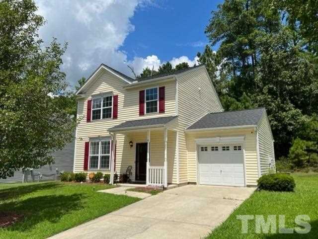 8 Crescent Hill Court Durham, NC 27704