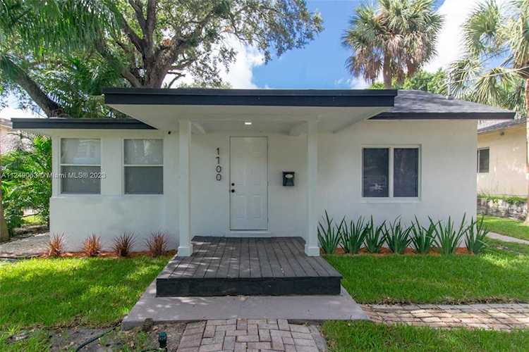 1700 SW 22nd St Fort Lauderdale, FL 33315