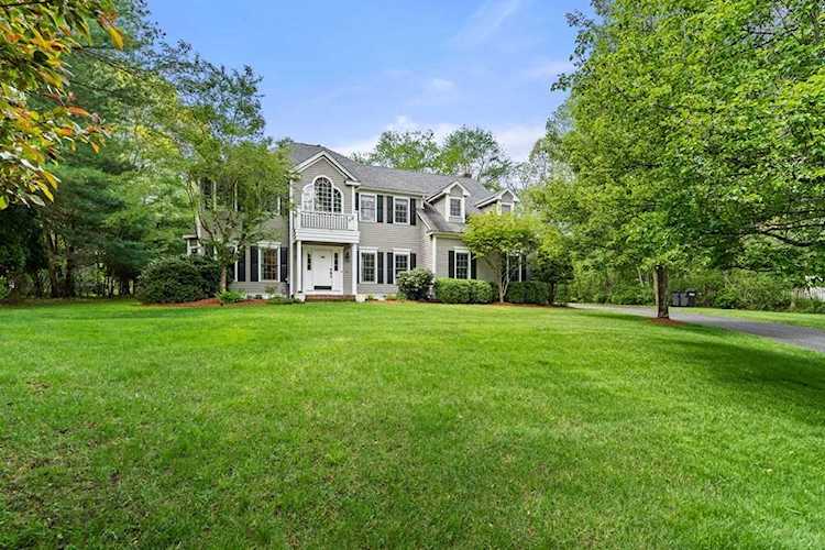 4 Farmstead Way Acton 01720 MA | home for sale $1,580,000 72983861 Photo 1