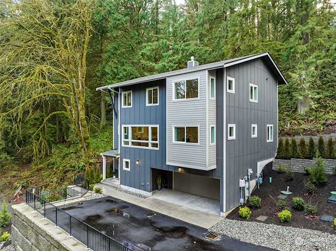 21123 NE 6th St Sammamish, WA 98074