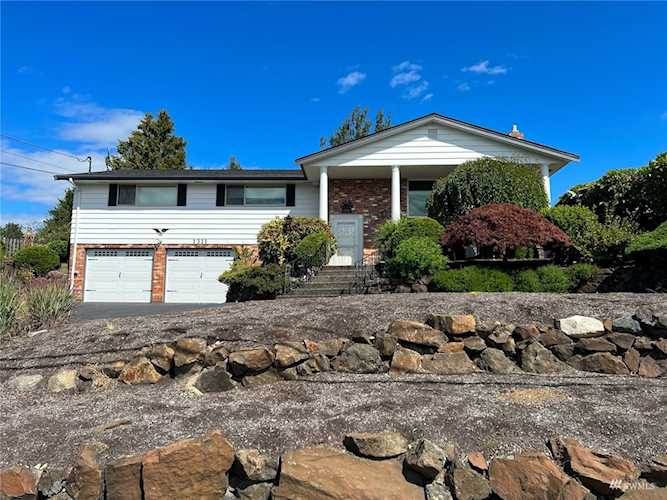 1311 N Jackson Ave Tacoma, WA 98406