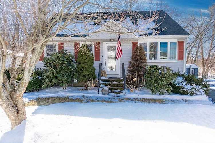 26 Montrose Ave Lawrence, MA 01843 | MLS 72948653 Photo 1