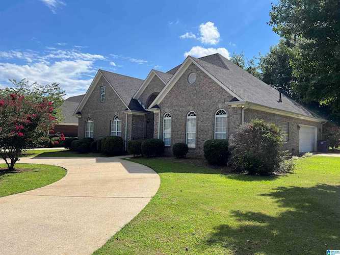416 Edgeview Avenue Trussville, AL 35173