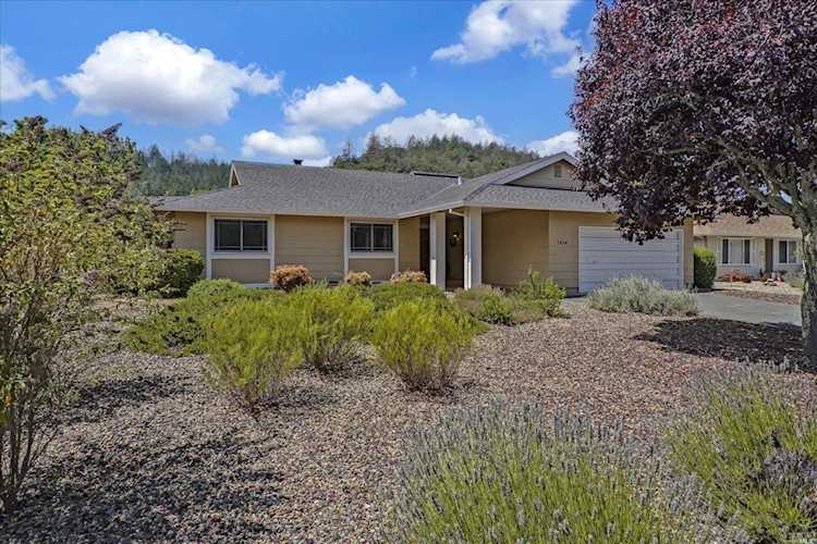 7414 Oakmont Drive Santa Rosa, CA 95409