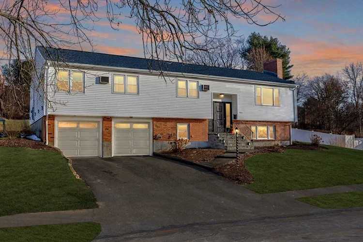 16 Delaware Ave Danvers, MA 01923 | MLS 72934707 Photo 1