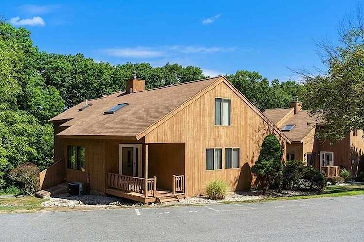 41 West Parish Court #41 Haverhill, MA 01832 | MLS 73021540 Photo 1