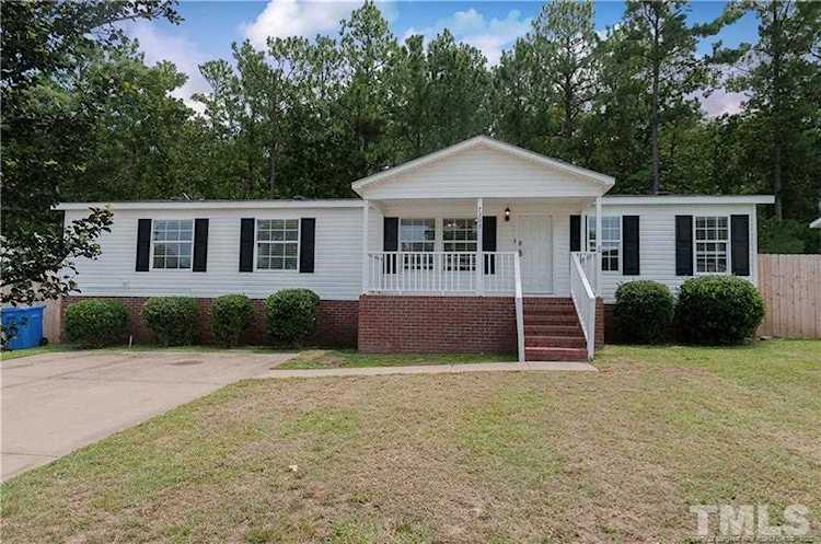 7309 April Drive Fayetteville, NC 28314