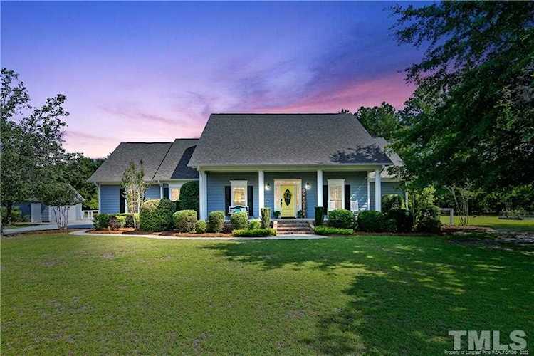 896 Saddlebred Lane Raeford, NC 28376