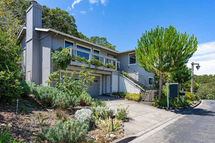7036 Overlook Drive Santa Rosa, CA 95409