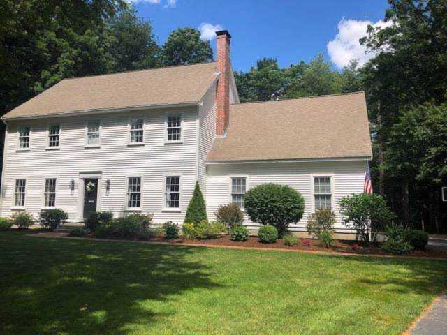 12 Lynne Dr Hollis, NH 03049