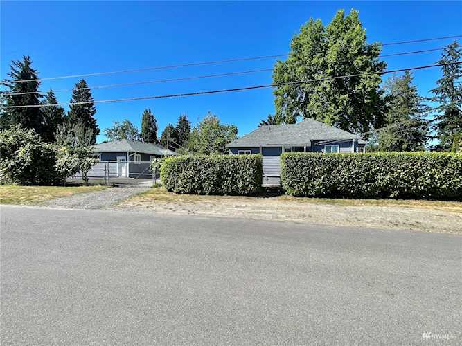 1424 1424 B S Monroe St Tacoma, WA 98405