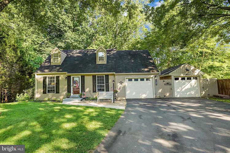 5555 Reagon Ct Woodbridge, VA 22193