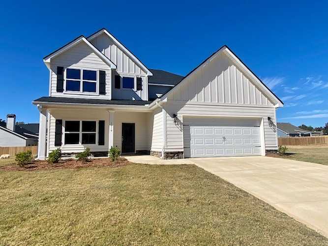 1016 Finn Ct Opelika, AL 36801