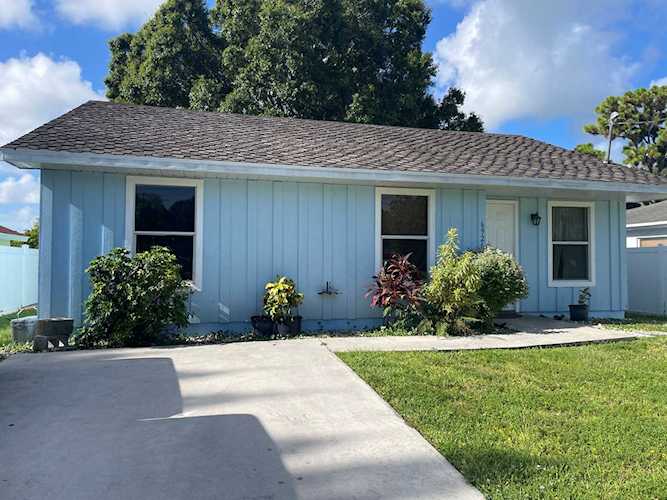 6926 3rd Street Jupiter, FL 33458