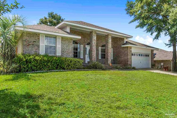4807 La Casa Cir Pace, FL 32571
