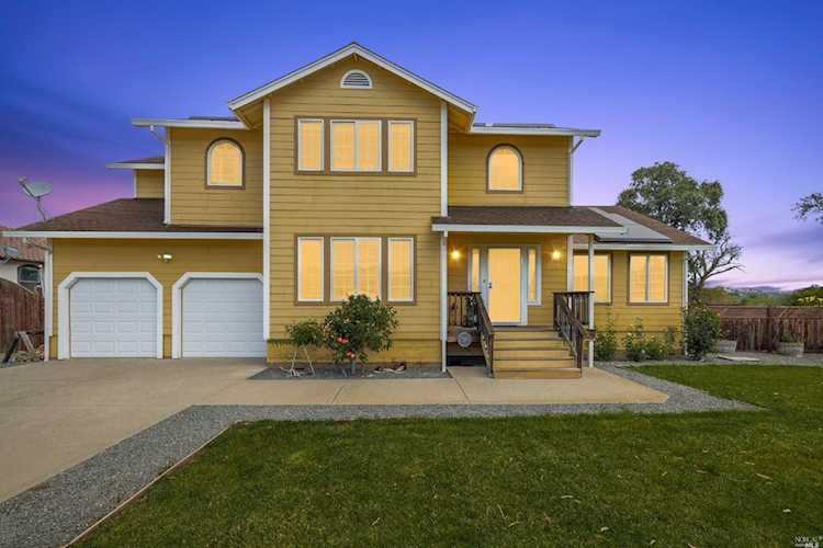 15400 Mustang Court Middletown, CA 95461