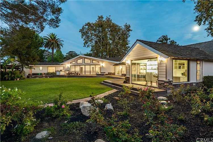 4255 Chestnut Ave Long Beach, CA 90807