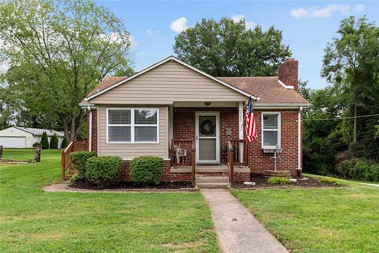 2201 Alby St Alton, IL 62002