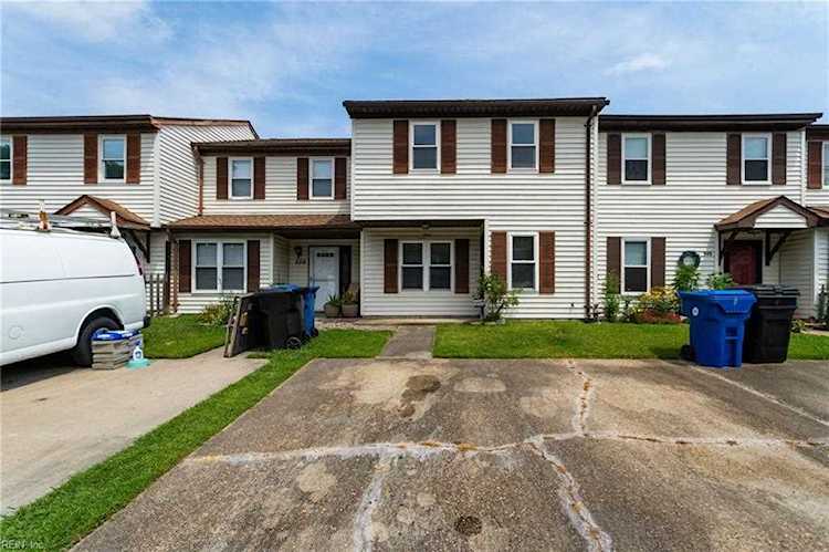 552 Davis St Virginia Beach, VA 23462