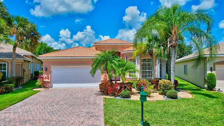 6665 Via Bellini Lake Worth Beach, FL 33467
