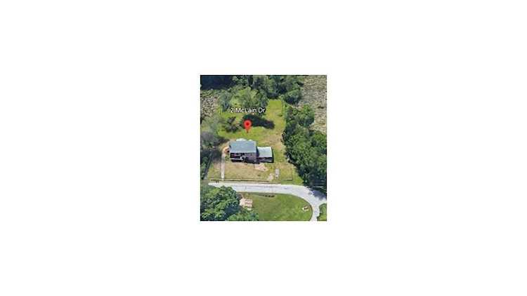 2 Mclain Dr Pelham, NH 03076