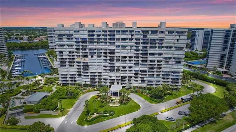 4301 N Ocean Blvd #806 Boca Raton, FL 33431