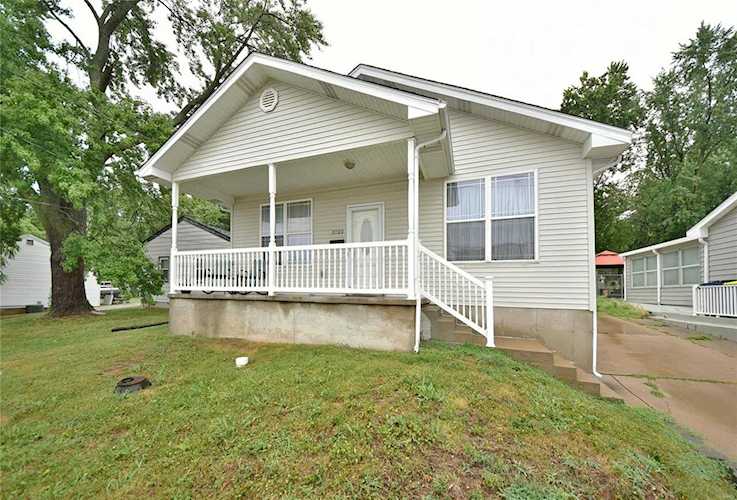 3720 Adie Rd St Ann, MO 63074