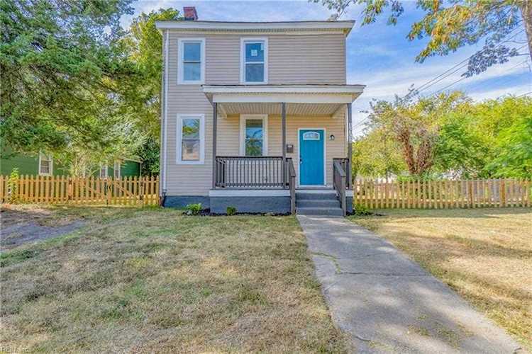 1902 Maple Ave Portsmouth, VA 23704