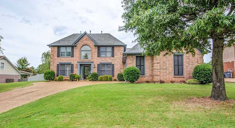 9354 Laurel Hill Dr Lakeland, TN 38002