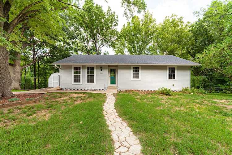 5760 N South Cedar CT Columbia, MO 65202