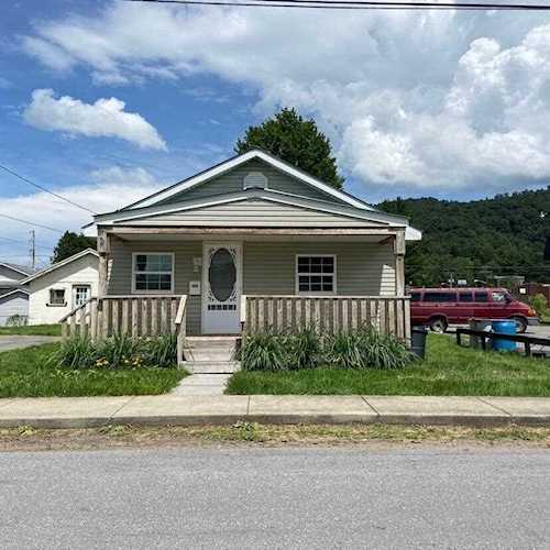 275 7th St. Rainelle, WV 25962