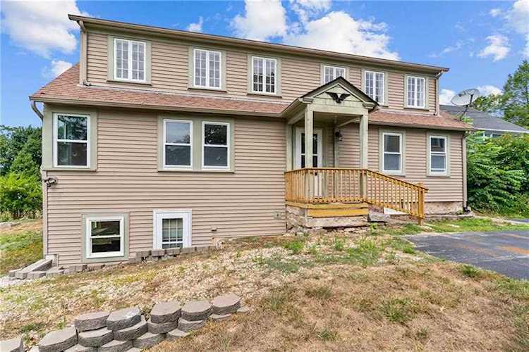 204 Seven Mile Rd Scituate, RI 02831