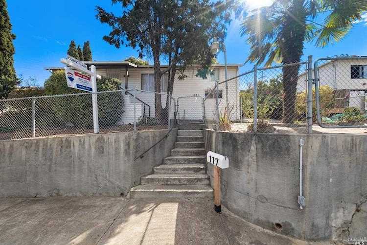 117 Navone Street Vallejo, CA 94591