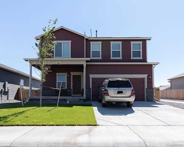 352 Maple St Bennett, CO 80102