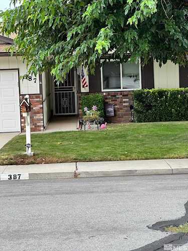 387 Gamble Dr Sparks, NV 89431-1425