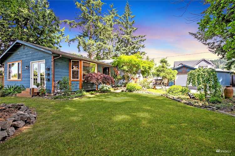5214 Parker Rd E Sumner, WA 98390