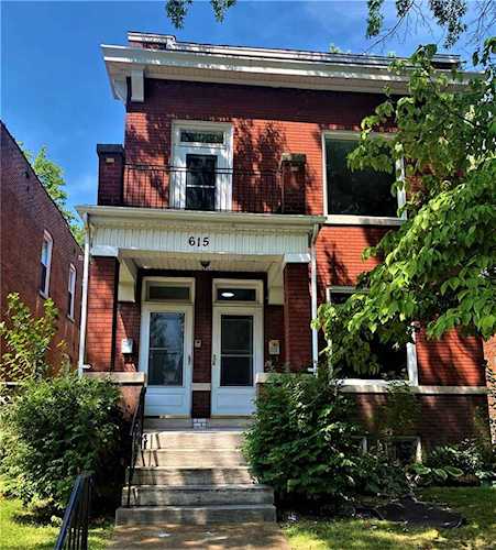 615 Dover Place St Louis, MO 63111