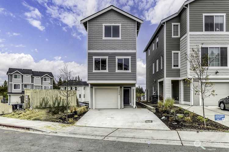 10098 Kings Landing Ave NW #65 Bremerton, WA 98311