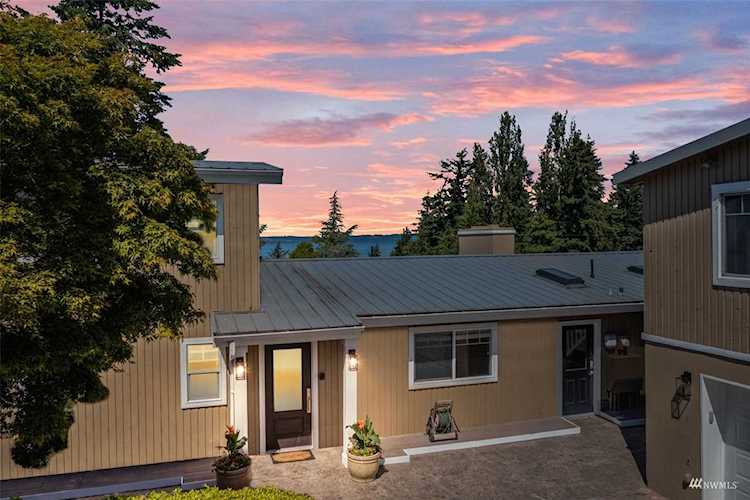 6128 Hawthorne Terrace NE Tacoma, WA 98422