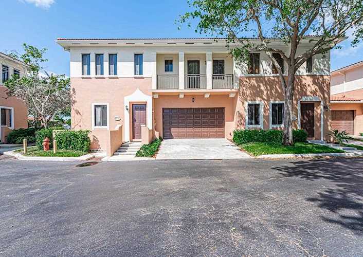 2610 Venetian Drive Boynton Beach, FL 33426